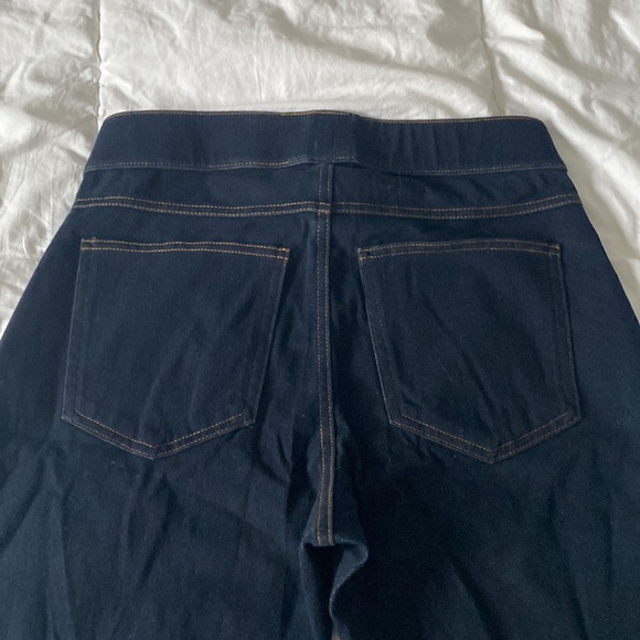 HUE Essential Demin Leggings (Jeggings) - Picture 5 of 5